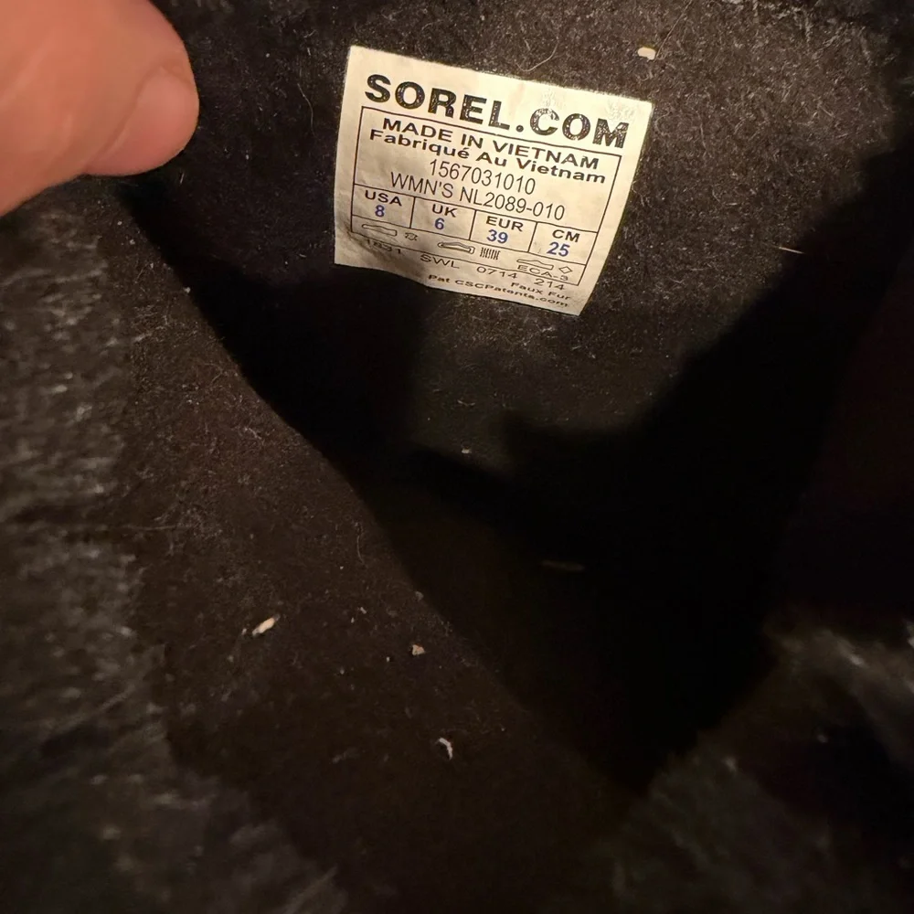 Sorel Women's Tivoli II waterproof suede winter boots in black size 8 - Picture 6 of 6
